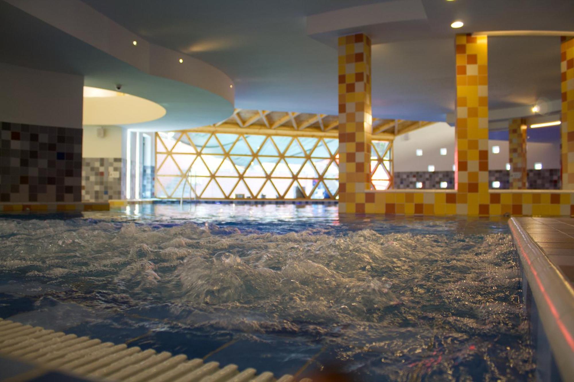 Hotel Crystal Wellness & Spa Superior Sovata Exterior photo